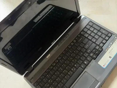 Acer * Series: Aspire 5735 / 5735Z / 5335 Acer * Series: Aspire 5735 / 5735Z / 5335