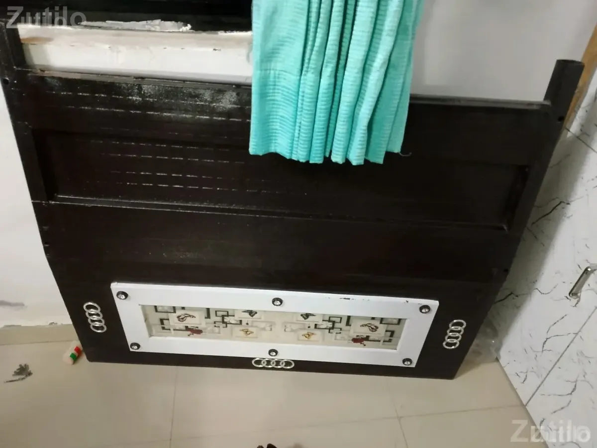 Floating Bed Frame 2 Years Old - Beds & Mattresses - Surat City - Image 1