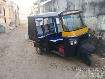 2012 Auto Rickshaw Passenger Vehicle 2012 Auto Rickshaw Passenger Vehicle