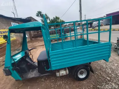 Atul Shakti Loading Auto Rickshaw