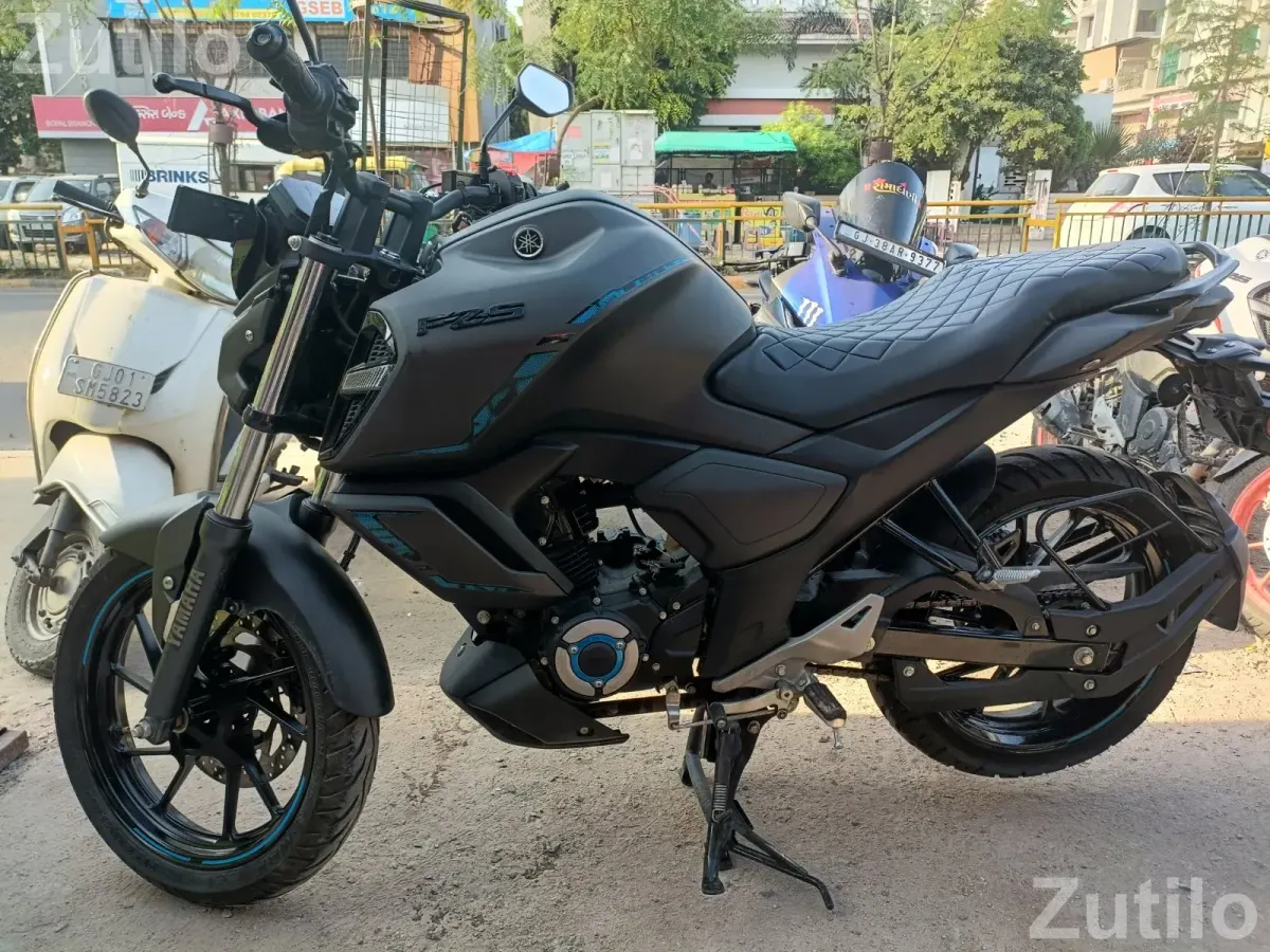 Yamaha FZS FI Hybrid Top Model | 8500 KM | Feb 2026 | Warranty | ABS - બાઇક્સ - અમદાવાદ શહેર - Image 3