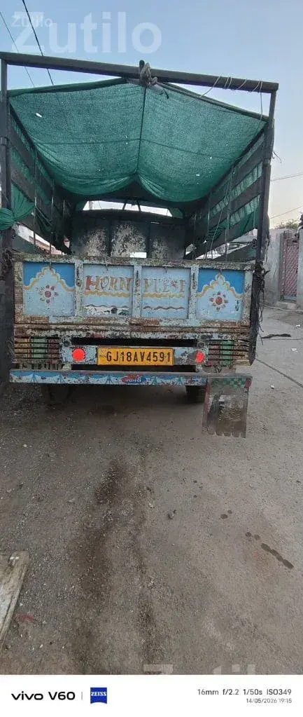 2012 Small Goods Carrier Pickup - Trucks & Lorries - Paddhari - Image 2
