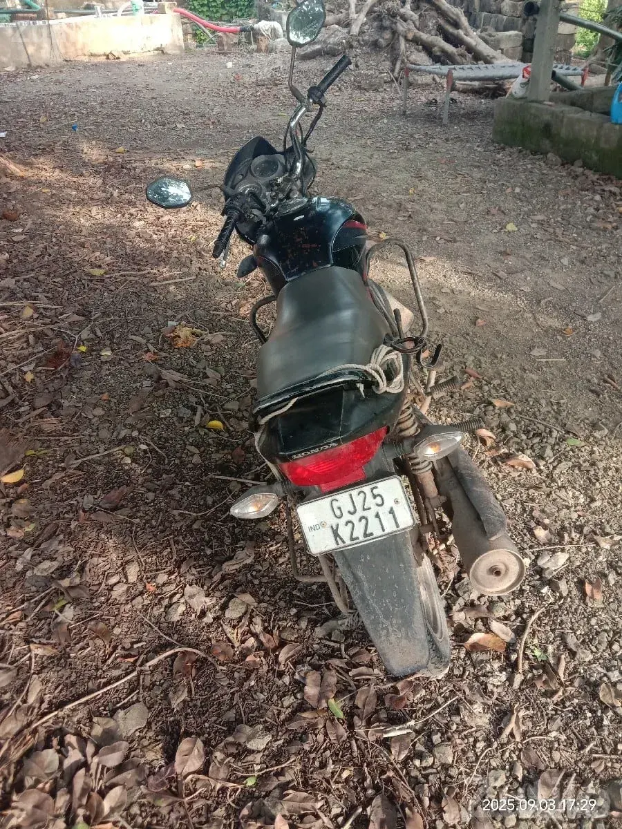 Honda Shine 2013 Bike for Sale - બાઇક્સ - આદિત્યાણા - Image 2