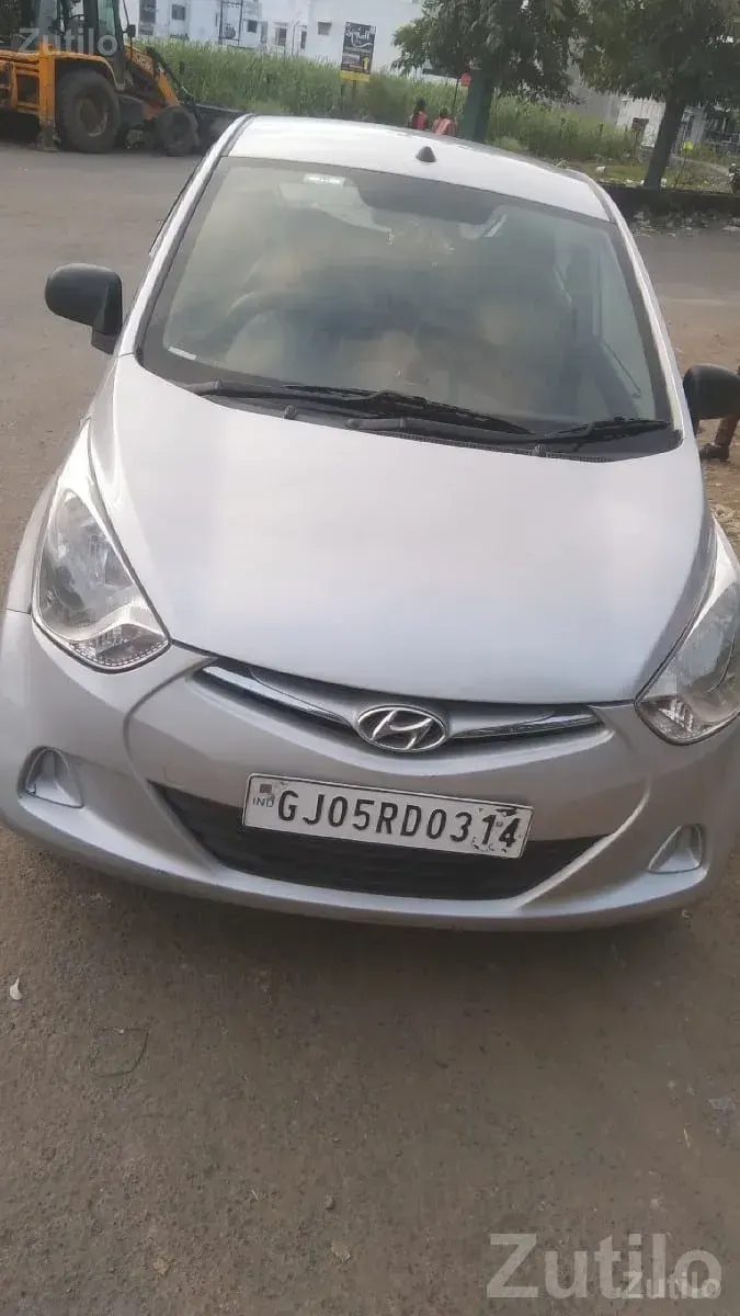 Silver Compact Hatchback Car for Sale - Cars - Bhanvad - Image 3