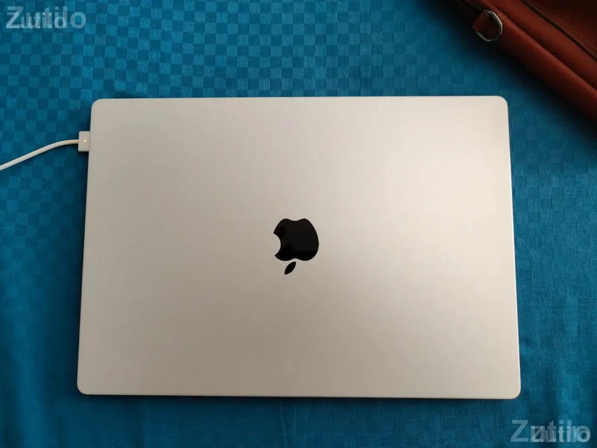 MacBook pro 2023 M2 pro chip  16gb - 512gb SSD - લેપટોપ અને કમ્પ્યુટર - અમદાવાદ શહેર - Image 3