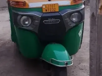 2021 Bajaj Auto Rickshaw 2021 Bajaj Auto Rickshaw
