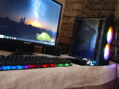 Desktop Computer Set with Monitor and RGB Cabinet Desktop Computer Set with Monitor and RGB Cabinet