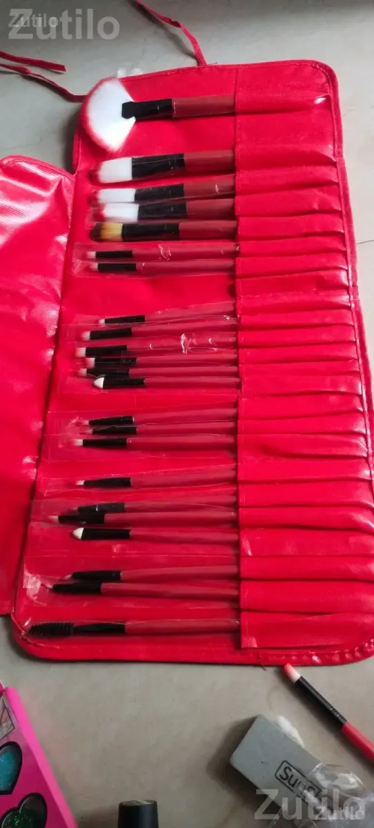 Makeup Brush and Nail Art Accessories Set - ફેશન ઍક્સેસરીઝ - વડોદરા શહેર - Image 2