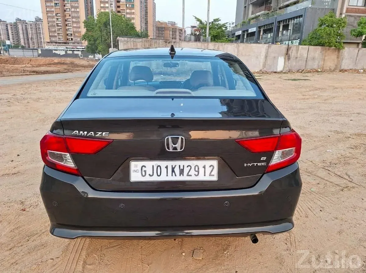 2019 Honda Amaze Black Sedan - Cars - Ahmedabad City - Image 4