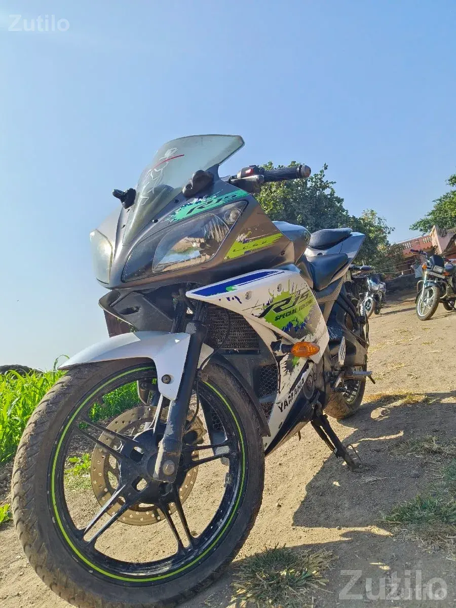 Used Yamaha R15 V2 2016 Bike for Sale - Bikes - Bhanvad - Image 3