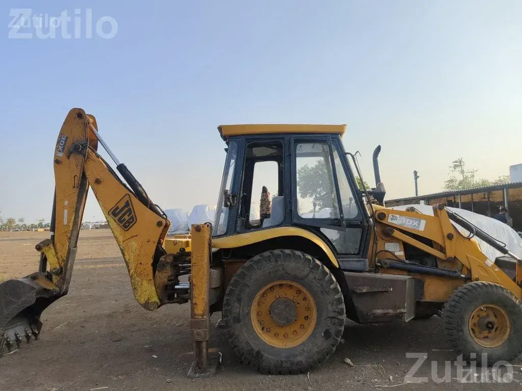 JCB Backhoe Loader 2010 Model - બાંધકામના વાહનો - બાબરા - Image 3