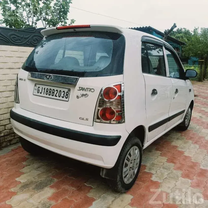 Hyundai Santro 2012 White Hatchback - Cars - Kheralu - Image 5
