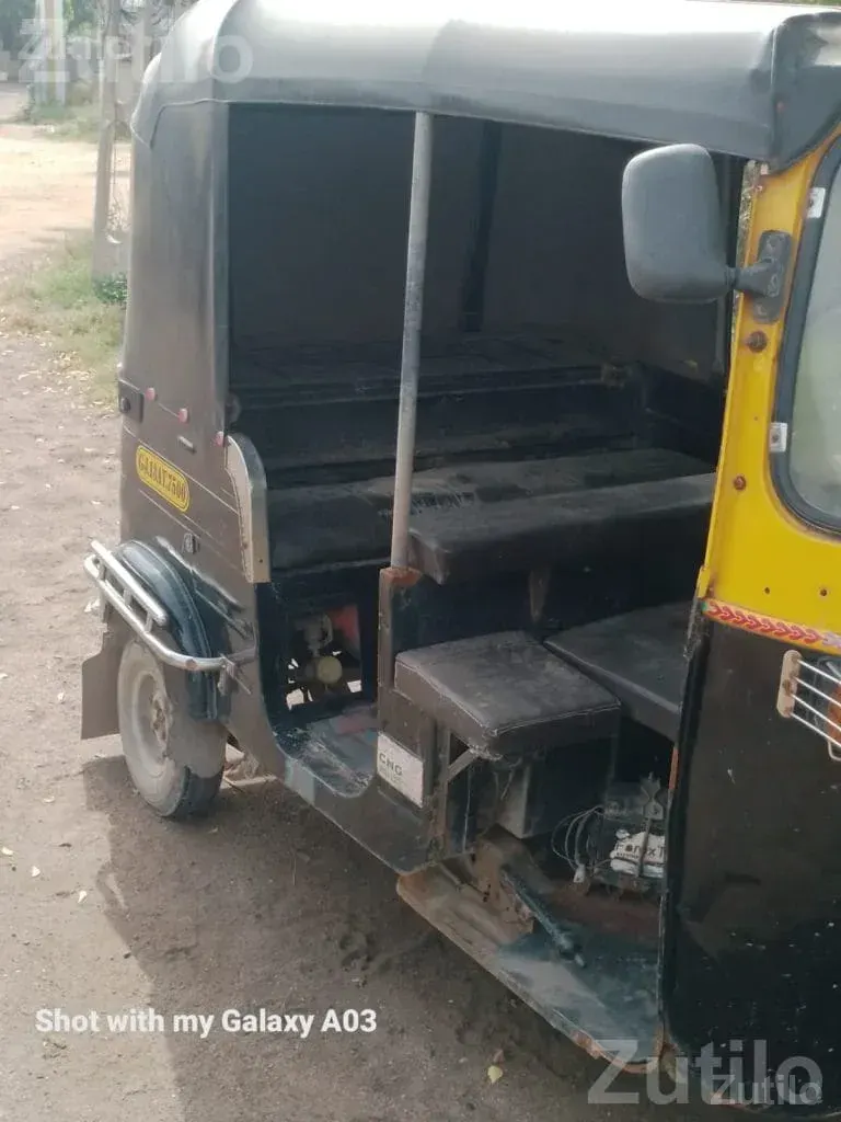 Bajaj CNG Auto Rickshaw 2012 Model - ઓટો રિક્ષા - મોરબી - Image 4