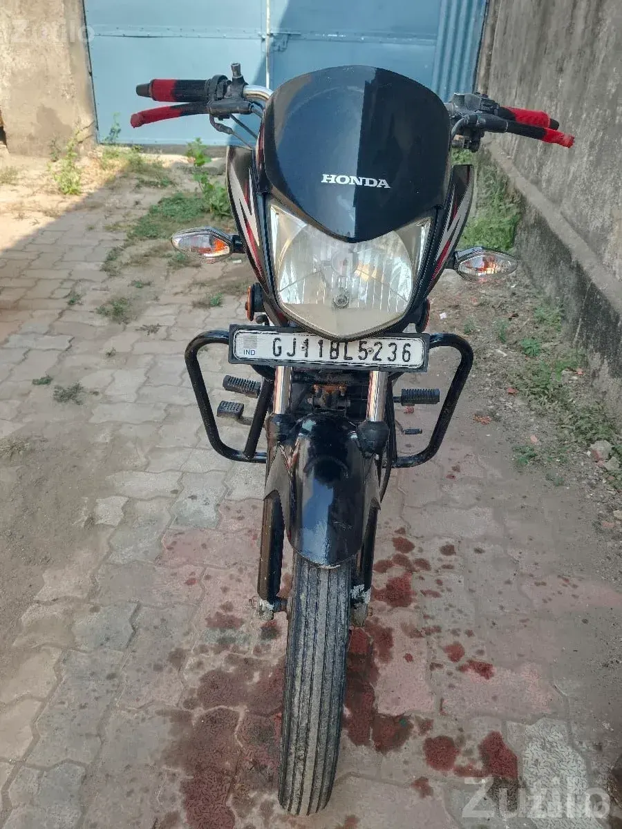 Honda Shine 125 CB Black Bike for Sale - બાઇક્સ - જુનાગઢ - Image 3