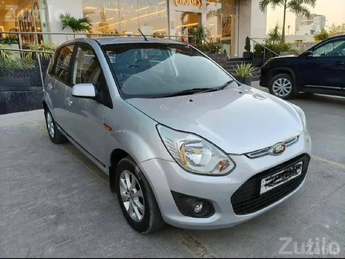 Ford Figo Diesel 2014-15 Second Owner - કાર - ભેસાણ - Image 2