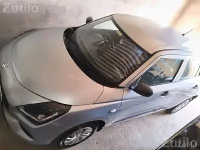 Maruti Suzuki Swift LXI 2025 5000 km