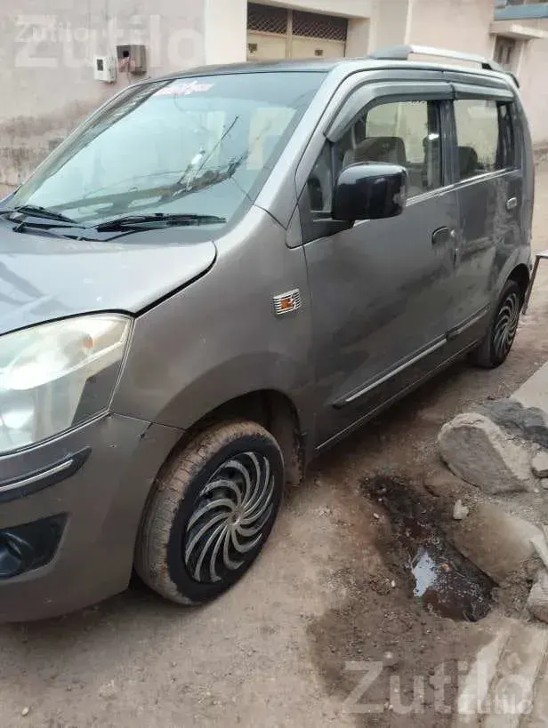 Maruti Suzuki WagonR VXI 2013 Petrol CNG - કાર - બોટાદ - Image 4