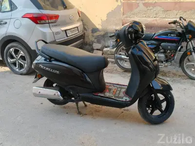 Suzuki Access 125 Black Scooter for Sale Suzuki Access 125 Black Scooter for Sale