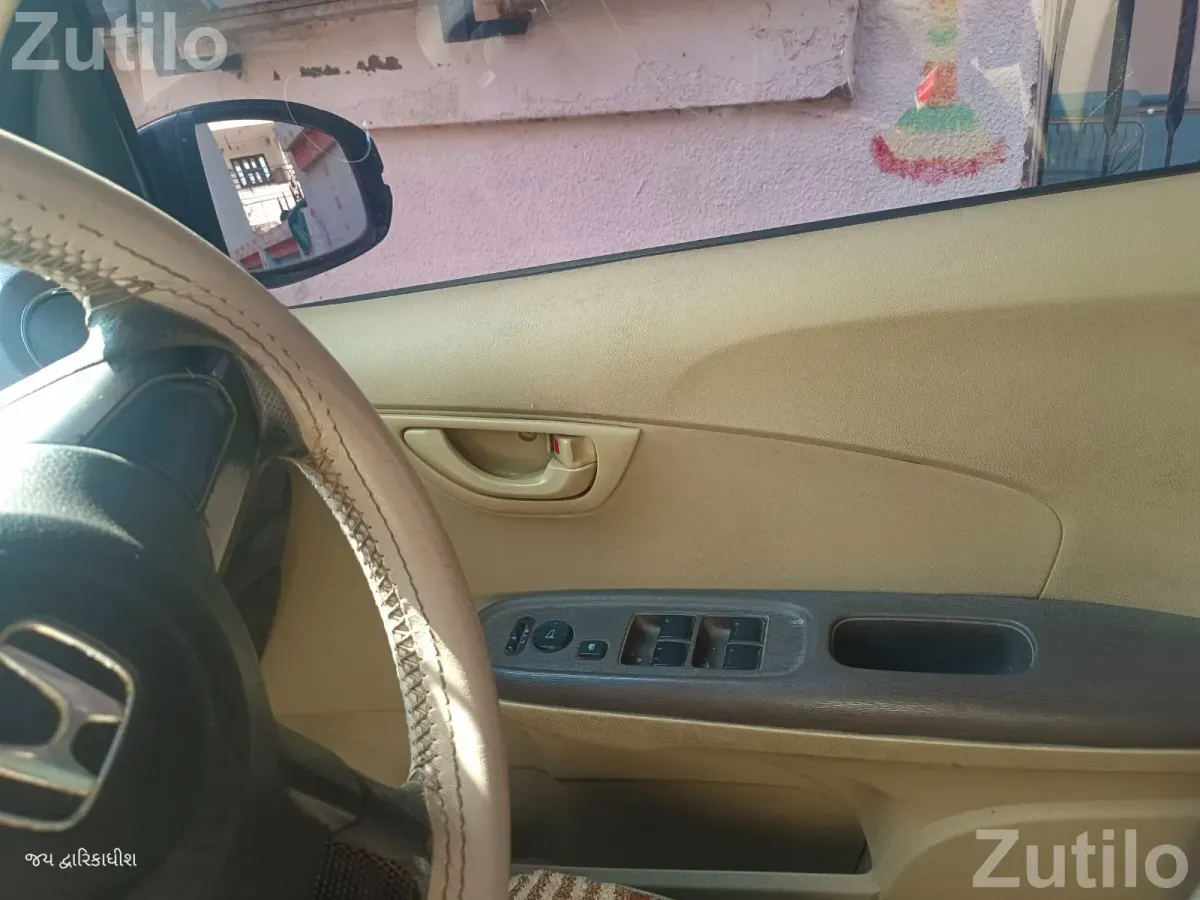 Honda amaze petrol vxi - Cars - Himmatnagar - Image 5