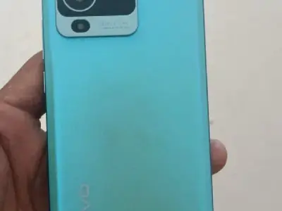 Vivo Blue Triple Camera Smartphone Vivo Blue Triple Camera Smartphone