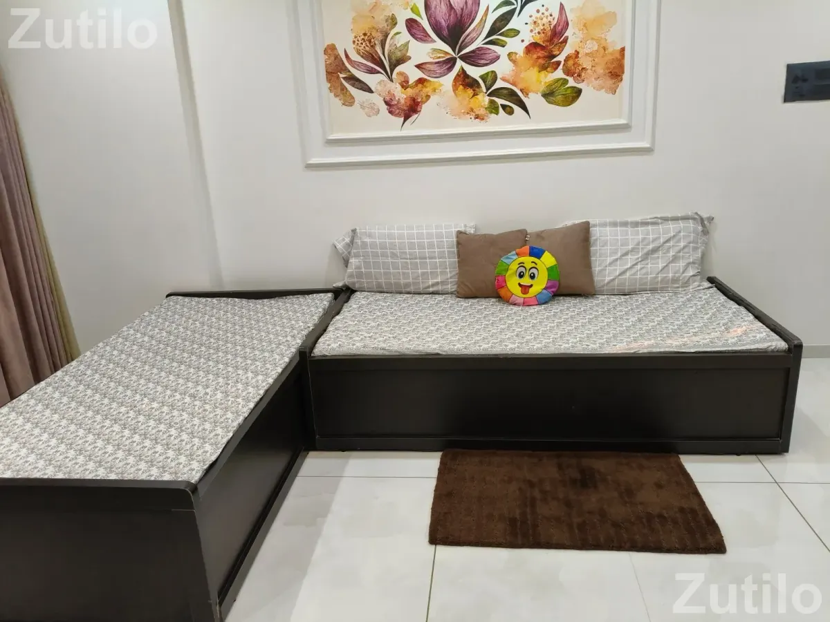 Single bed - પલંગ અને ગાદલા - જસદણ વિસ્તાર - Image 1