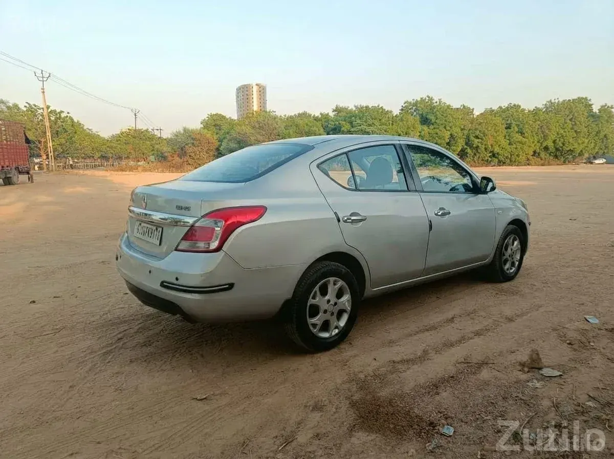 Renault Scala Silver Sedan Car - કાર - અમદાવાદ શહેર - Image 3