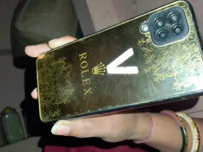 Smartphone with Rolex Gold Back Cover Smartphone with Rolex Gold Back Cover