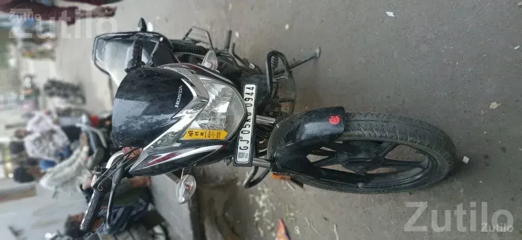 2021 Motorcycle in Black Good Condition - બાઇક્સ - સુરત શહેર - Image 3