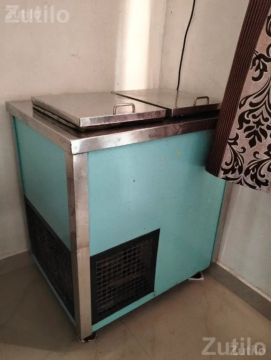 Two Compartment Refrigerator in Working Condition - Refrigerators - Gondal - Image 2
