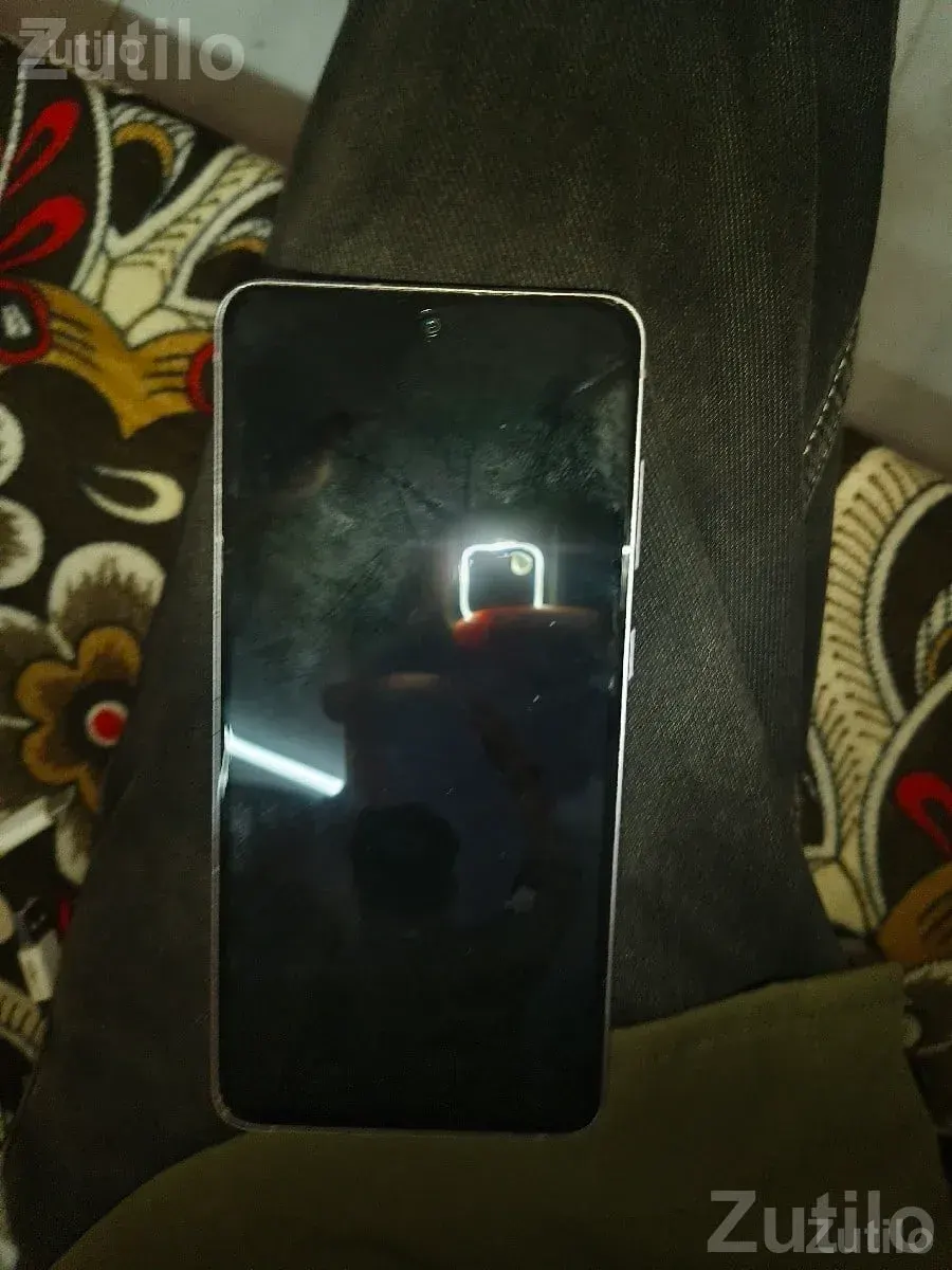 Samsung Galaxy S21 8GB RAM 128GB - Mobile Phones - Junagadh City - Image 2
