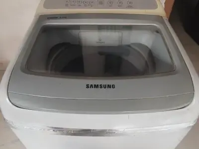 Samsung 8 kg top load whosing machine Good ranig condisan Samsung 8 kg top load whosing machine Good ranig condisan