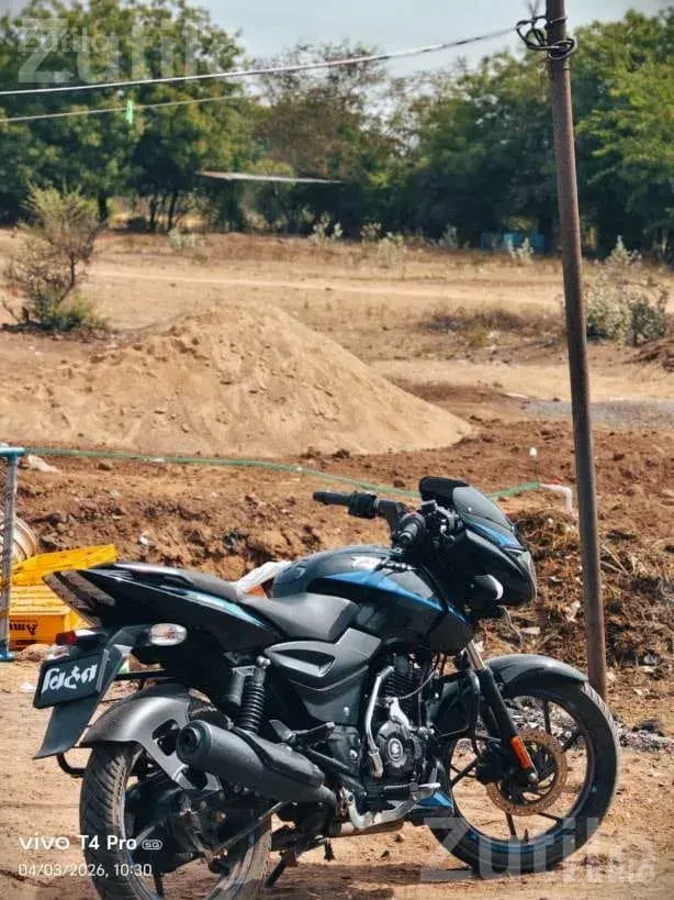 Bajaj Pulsar Bike 2025 Model 2000 Km - Bikes - Chhatral - Image 3