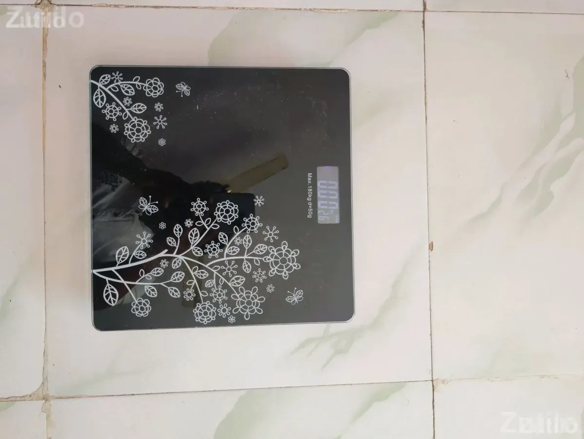 Digital Weight Machine Glass Weighing Scale - Gym & Fitness Equipment - Palitana - Image 4