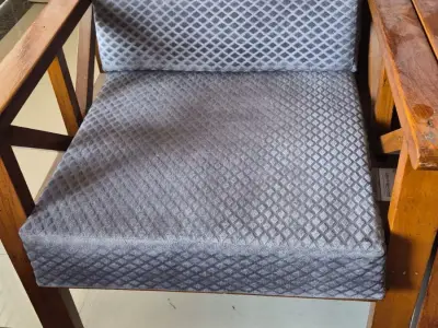 2 set of sofa chairs 2 set of sofa chairs