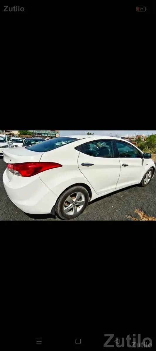 Hyundai Elantra Automatic with Leather Seats - Cars - Daskroi - Image 3