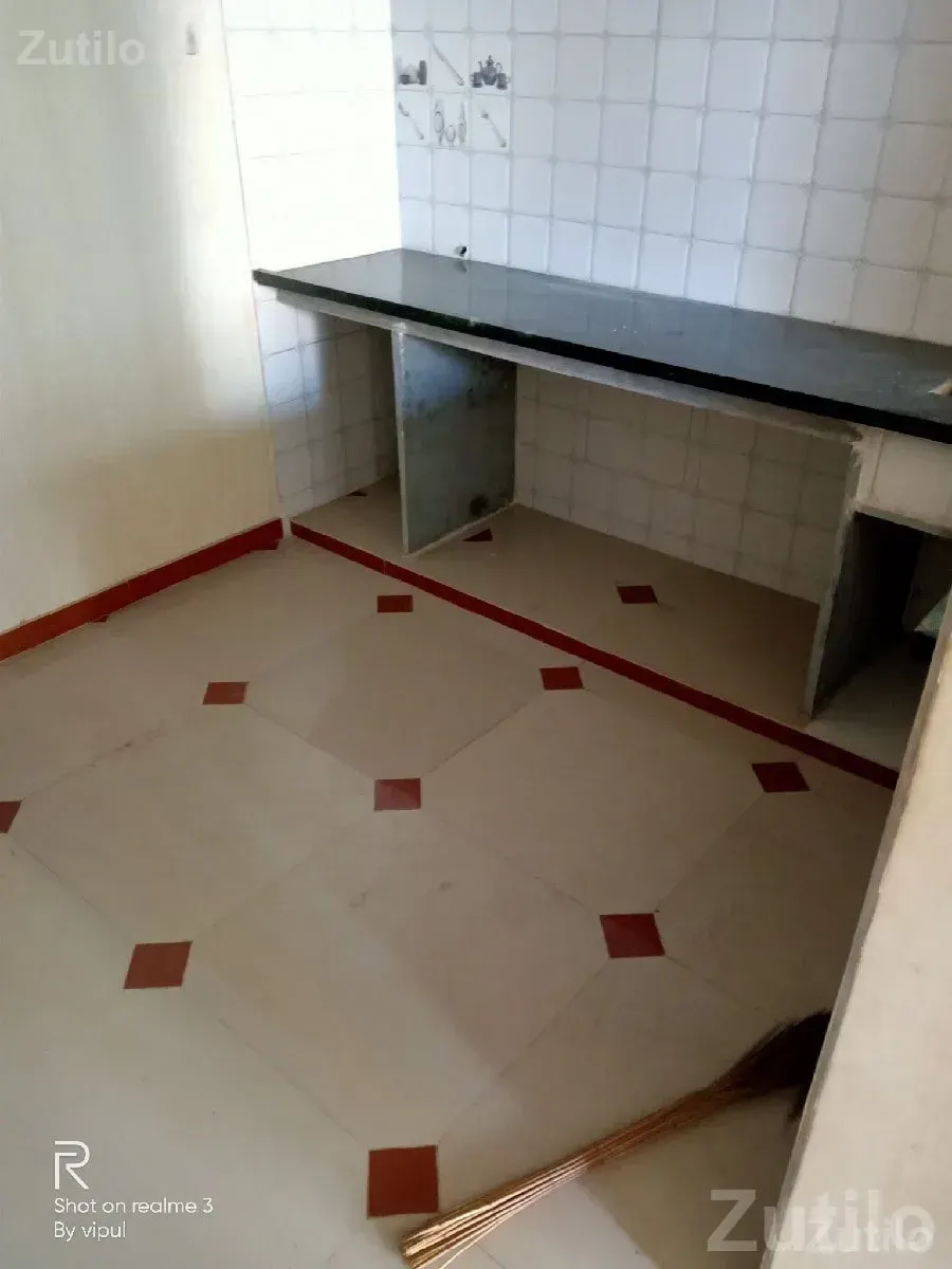 2 Floor Tenament House for Sale - House for Sale - Lodhika - Image 2