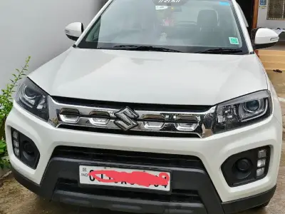 Brezza ગાડી વેચવા ની છે.
