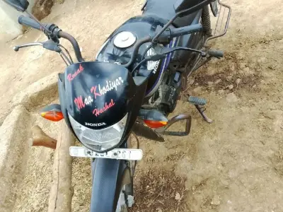 Honda CD 110 2014 Model Motorcycle Honda CD 110 2014 Model Motorcycle