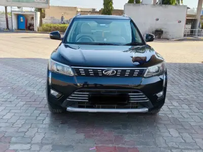 Xuv 300 W8(o) Xuv 300 W8(o)