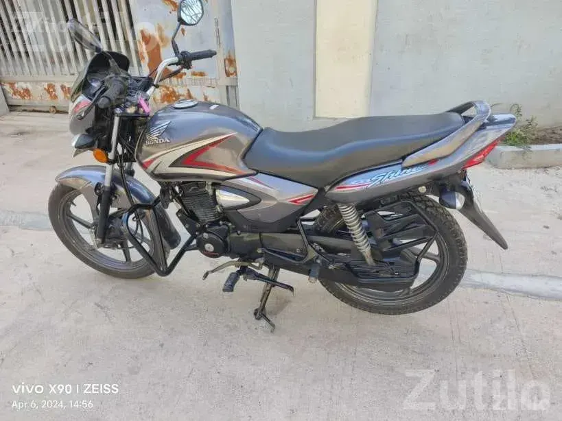 2017 Honda CB Shine Second Owner Bike - બાઇક્સ - વંથલી - Image 2