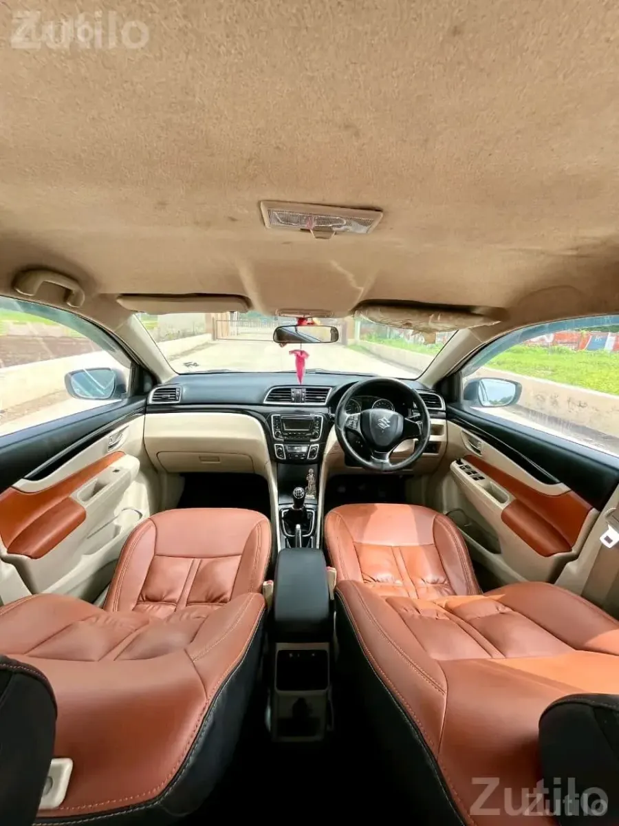 Maruti Suzuki Ciaz VDi+ 2015 - કાર - જુનાગઢ - Image 2