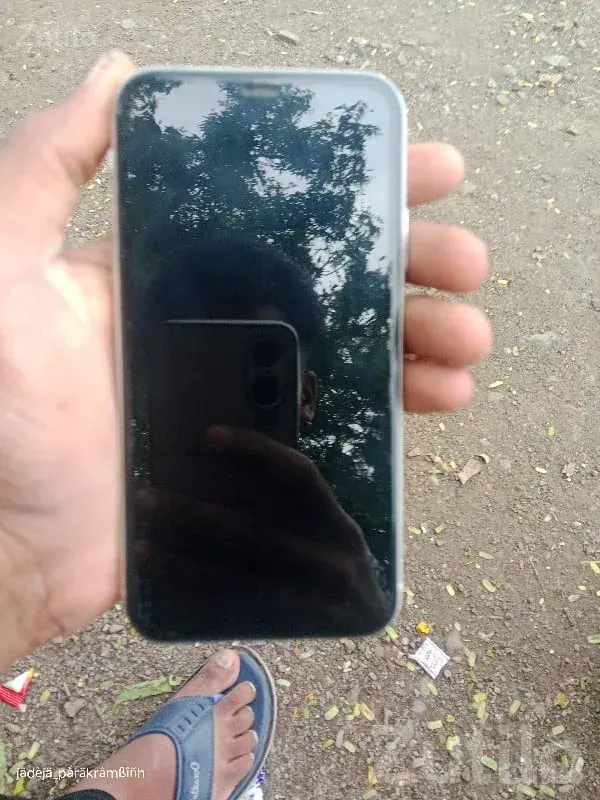 Apple iPhone 11 White Used Phone - મોબાઇલ ફોન - જામજોધપુર - Image 2