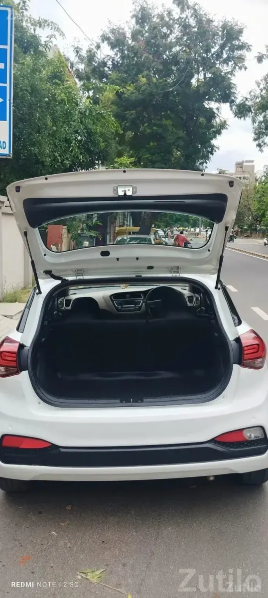 Honda Brio E – Well‑Kept Used Hatchback - Cars - Ahmedabad City - Image 2