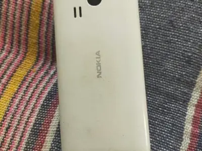 Nokia 222 White Feature Phone Nokia 222 White Feature Phone