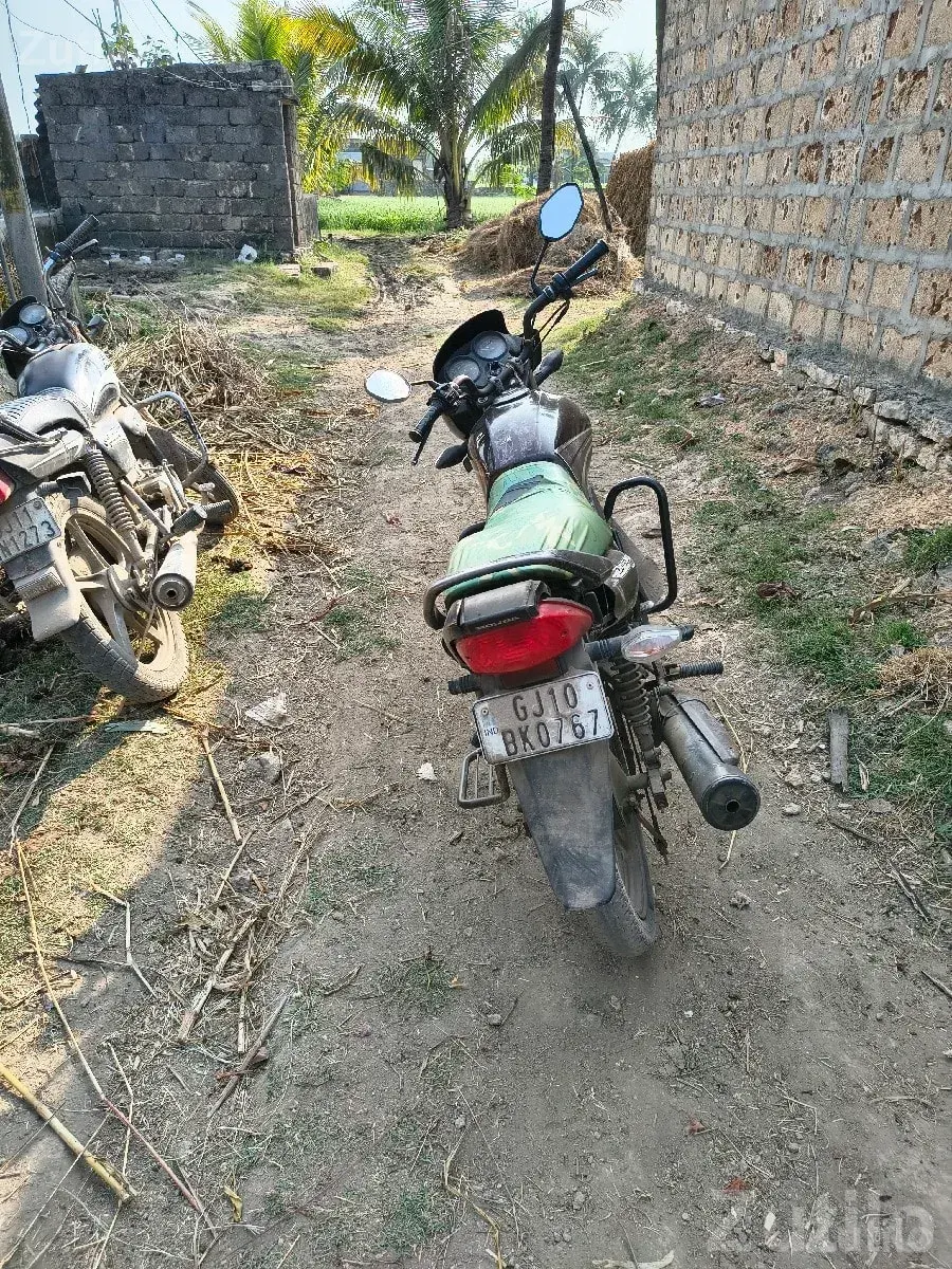 Honda Dream Yuga 2012 Used Bike - Bikes - Sutrapada - Image 3