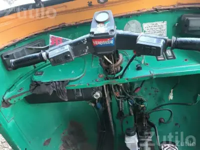Bajaj 2 Stroke Auto Rickshaw 2012
