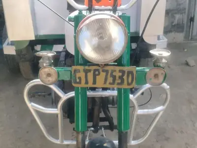 1988 Cargo Auto Rickshaw