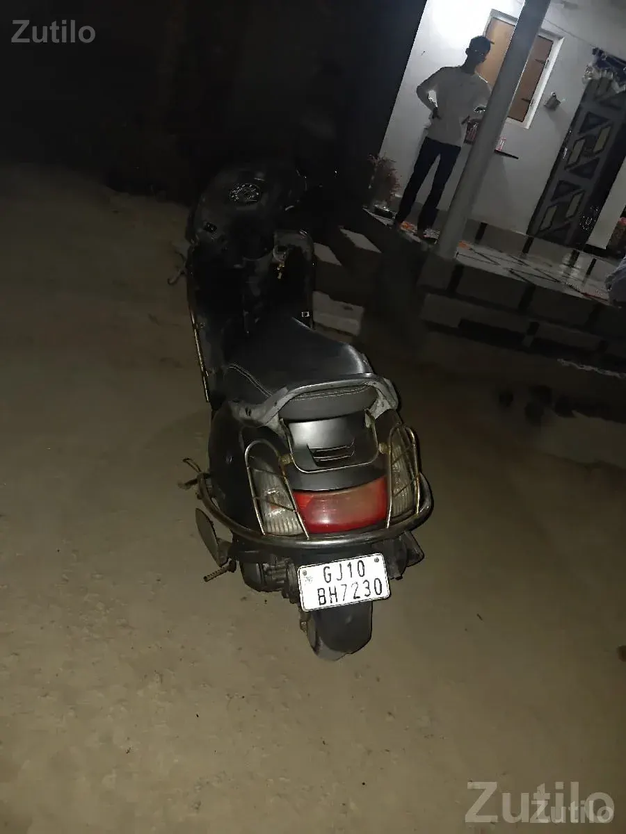 Honda Activa 2012 Scooter for Sale - બાઇક્સ - કલ્યાણપુર - Image 2