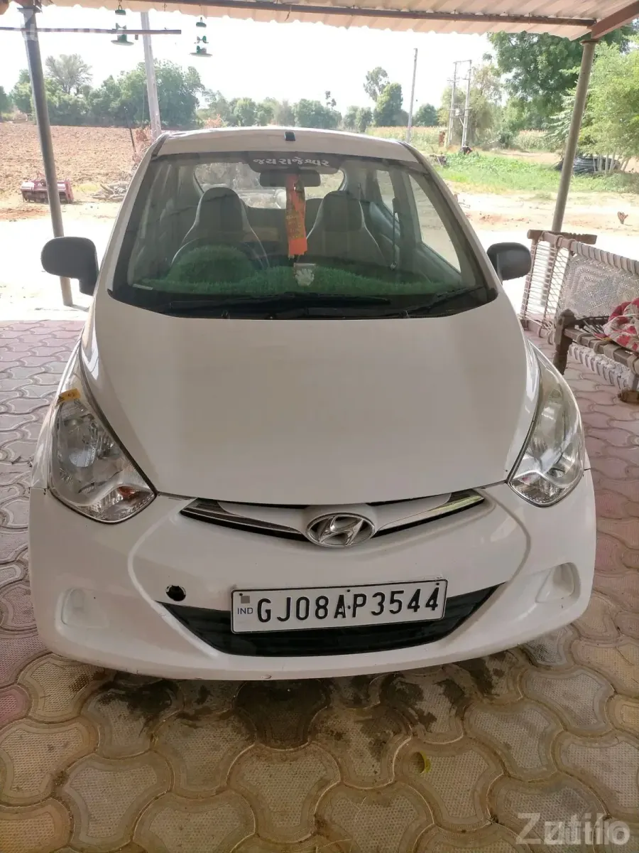 Hyundai Eon Era Plus White Car - કાર - પાલનપુર - Image 5