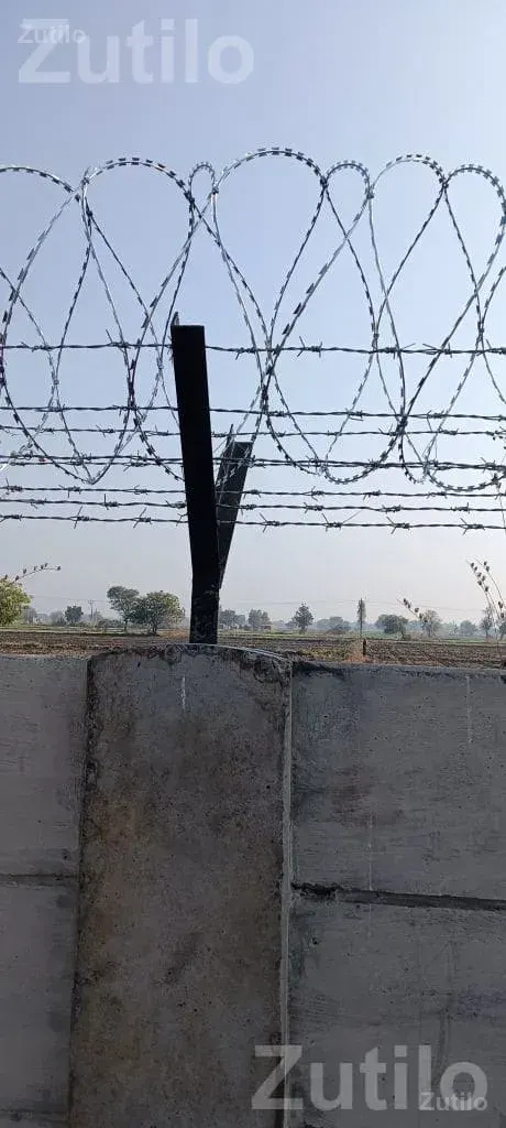 Barbed Wire Fencing Work and Wire Roll - ટૂલ્સ અને હાર્ડવેર - વિરમગામ - Image 3